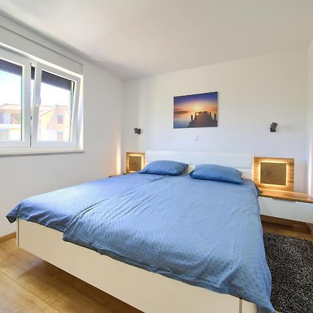 Apartments Nadica Deluxe Малинска Экстерьер фото