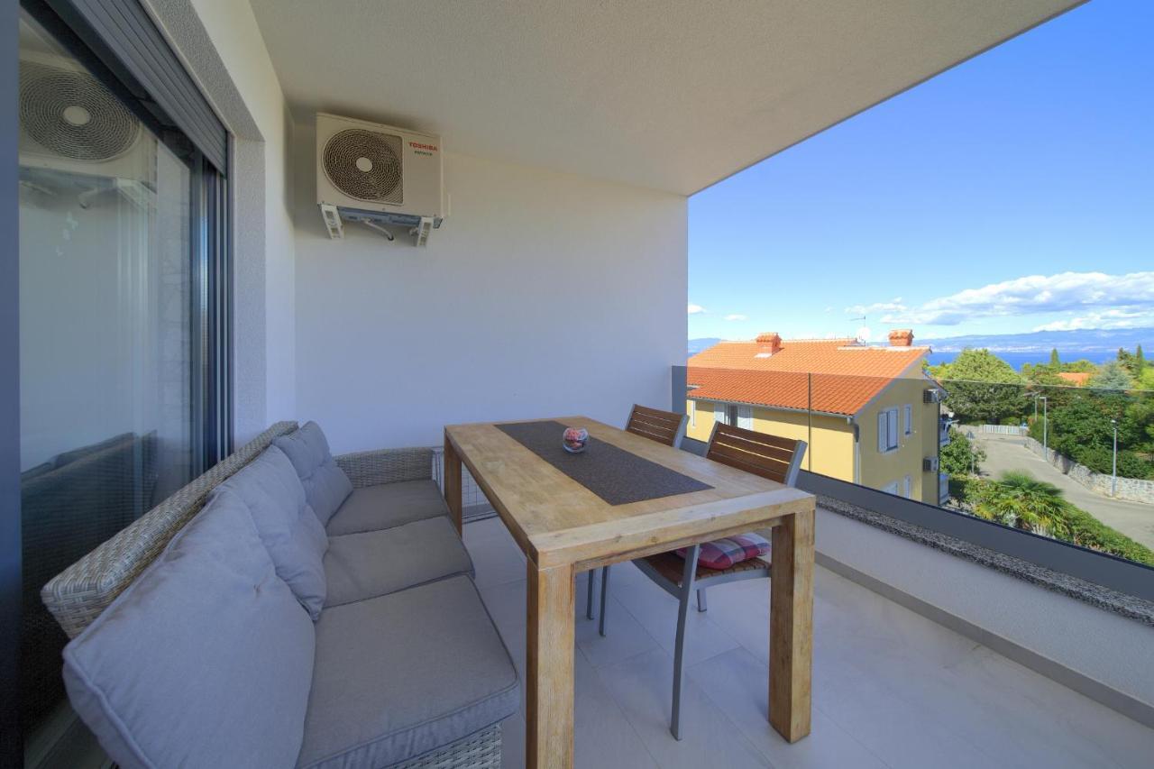 Apartments Nadica Deluxe Малинска Экстерьер фото