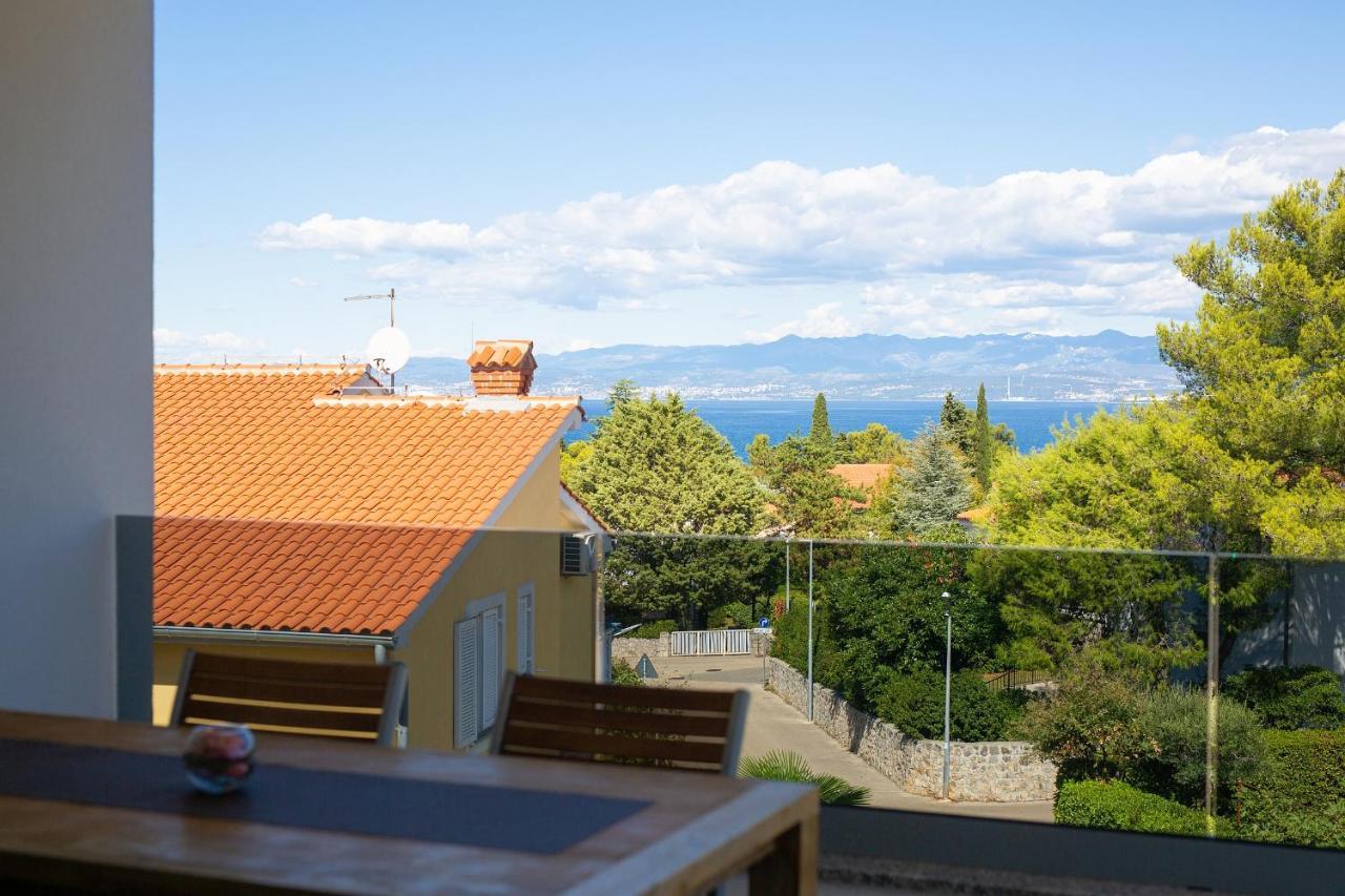 Apartments Nadica Deluxe Малинска Экстерьер фото