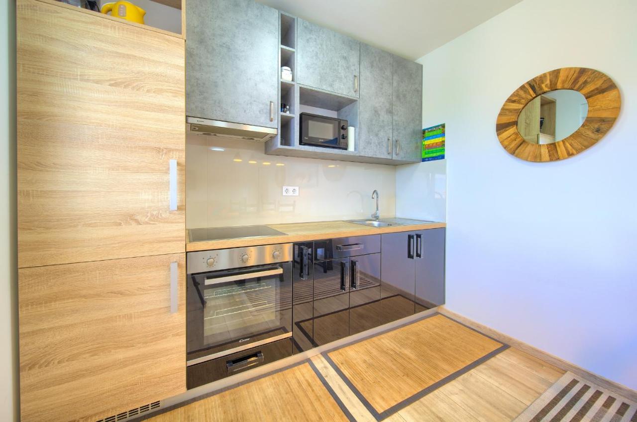 Apartments Nadica Deluxe Малинска Экстерьер фото